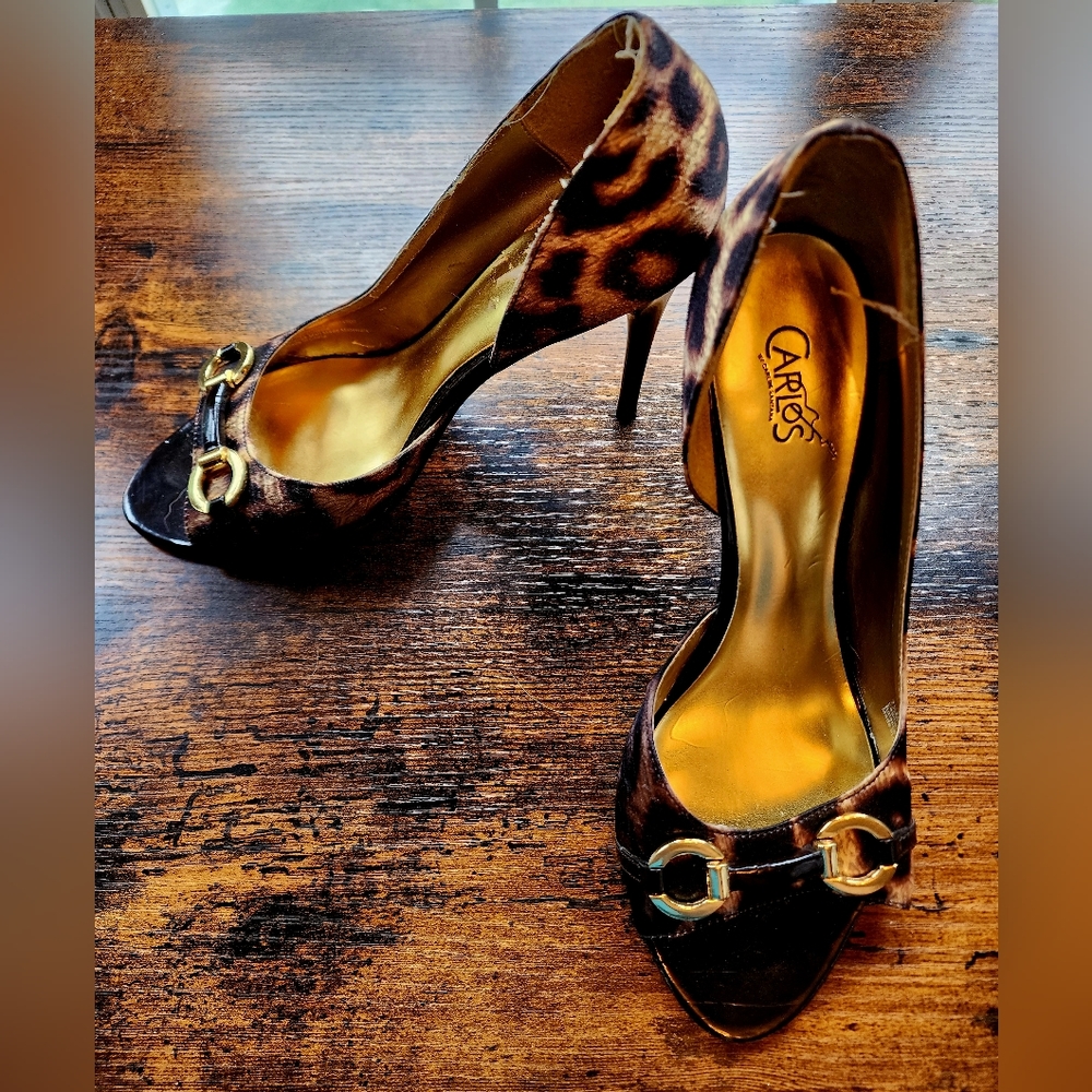 Carlos Santana Leopard Buckle Heels, Size 7.5